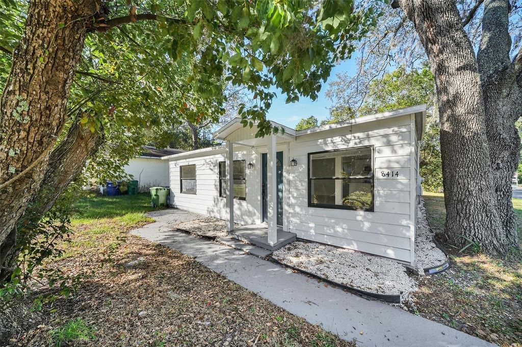 Photo of 8414 N 20th Street, Tampa, FL 33604 (MLS # O6357949)
