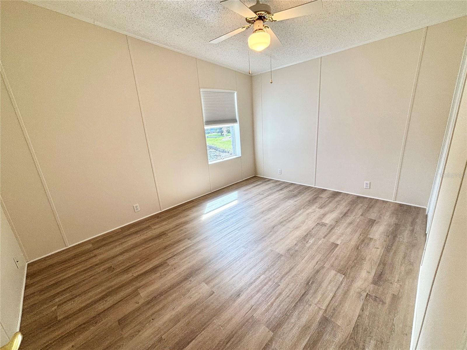 RIVERWALK MHP CO-OP - Residential