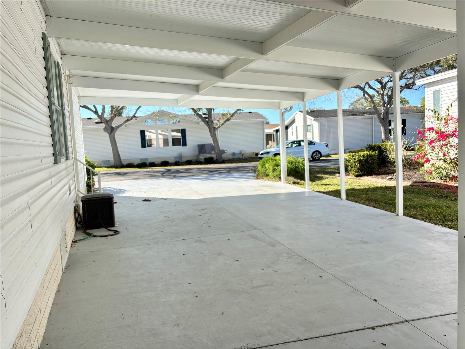 RIVERWALK MHP CO-OP - Residential