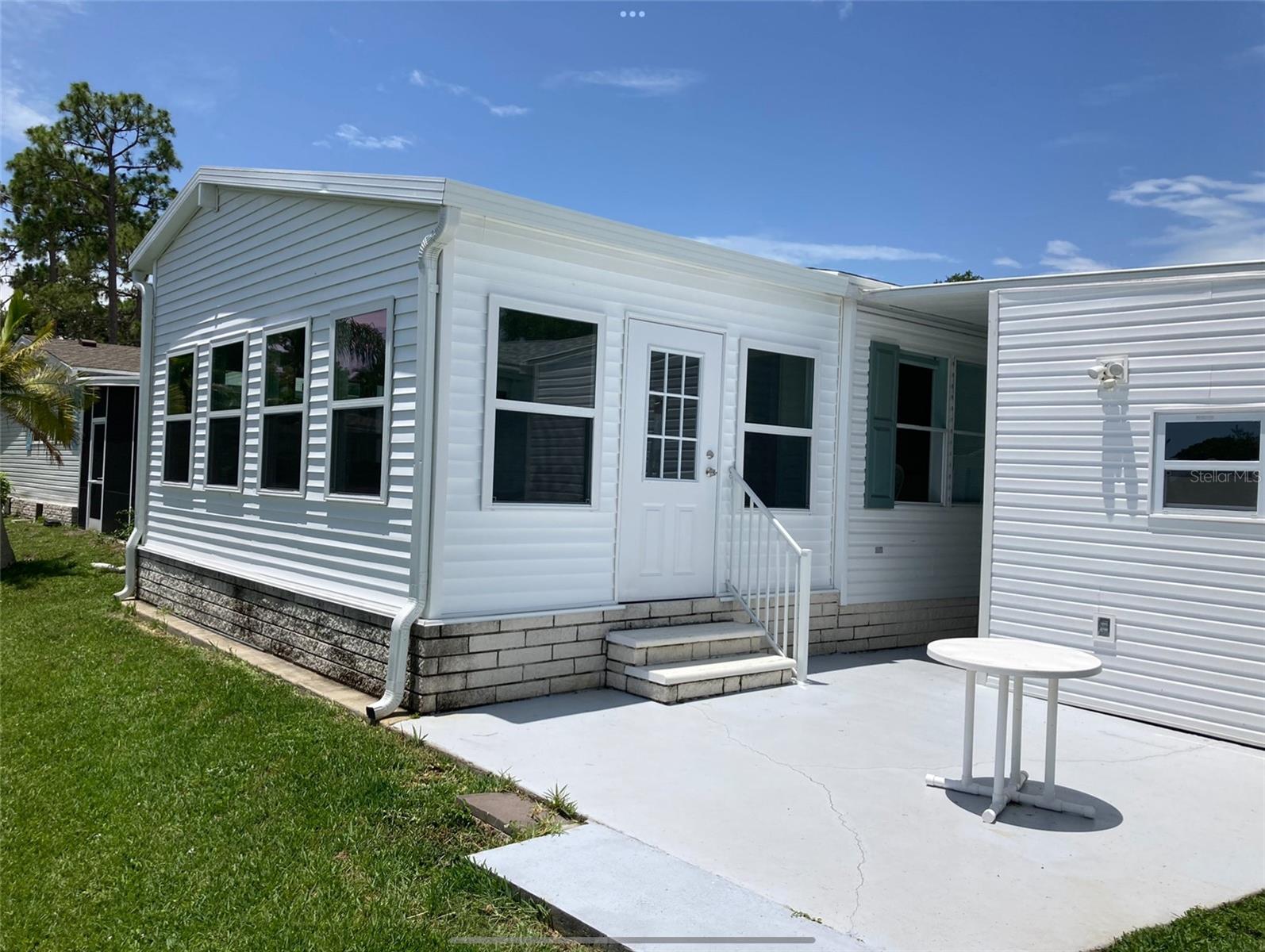 RIVERWALK MHP CO-OP - Residential