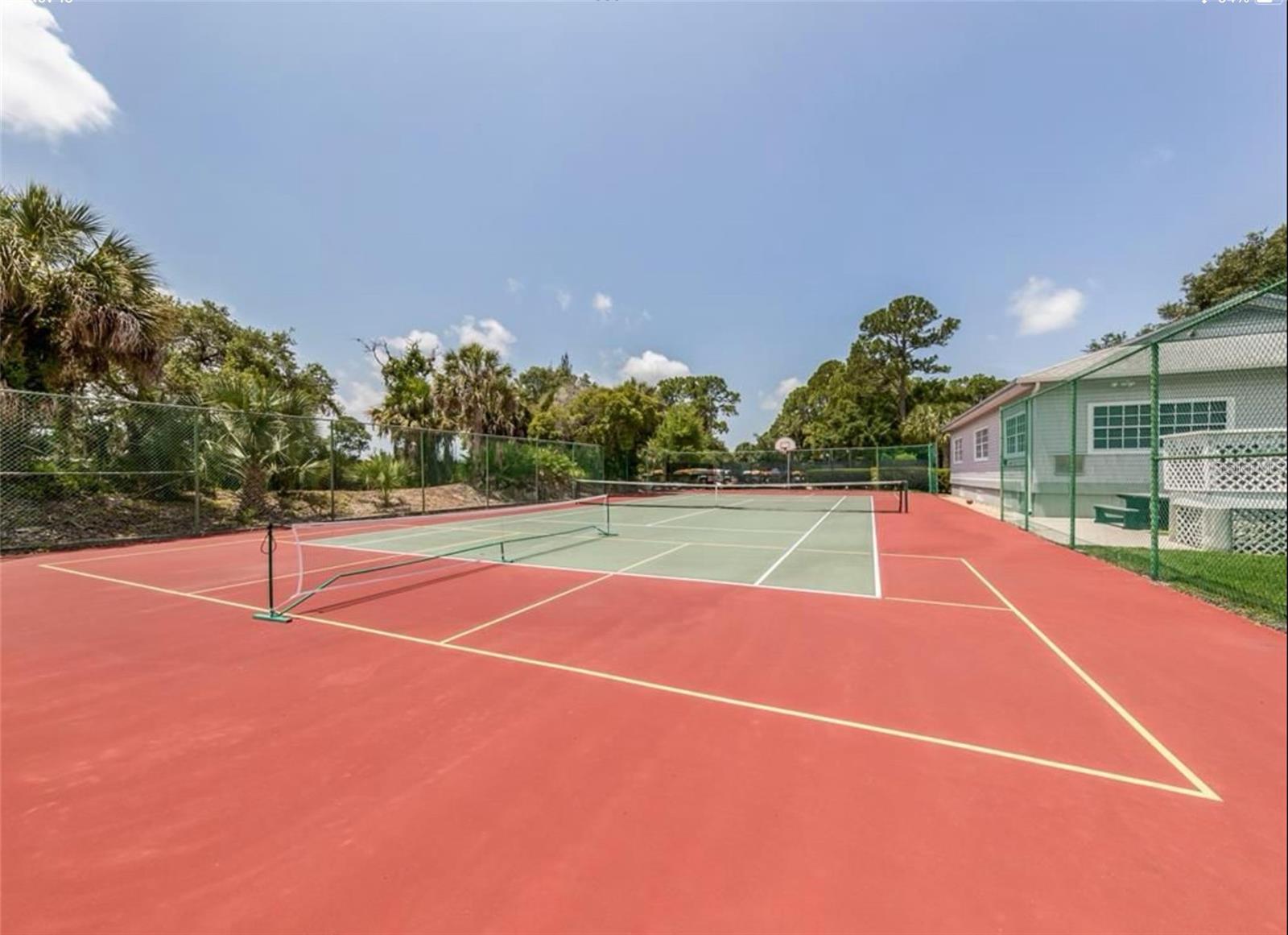 RIVERWALK MHP CO-OP - Residential