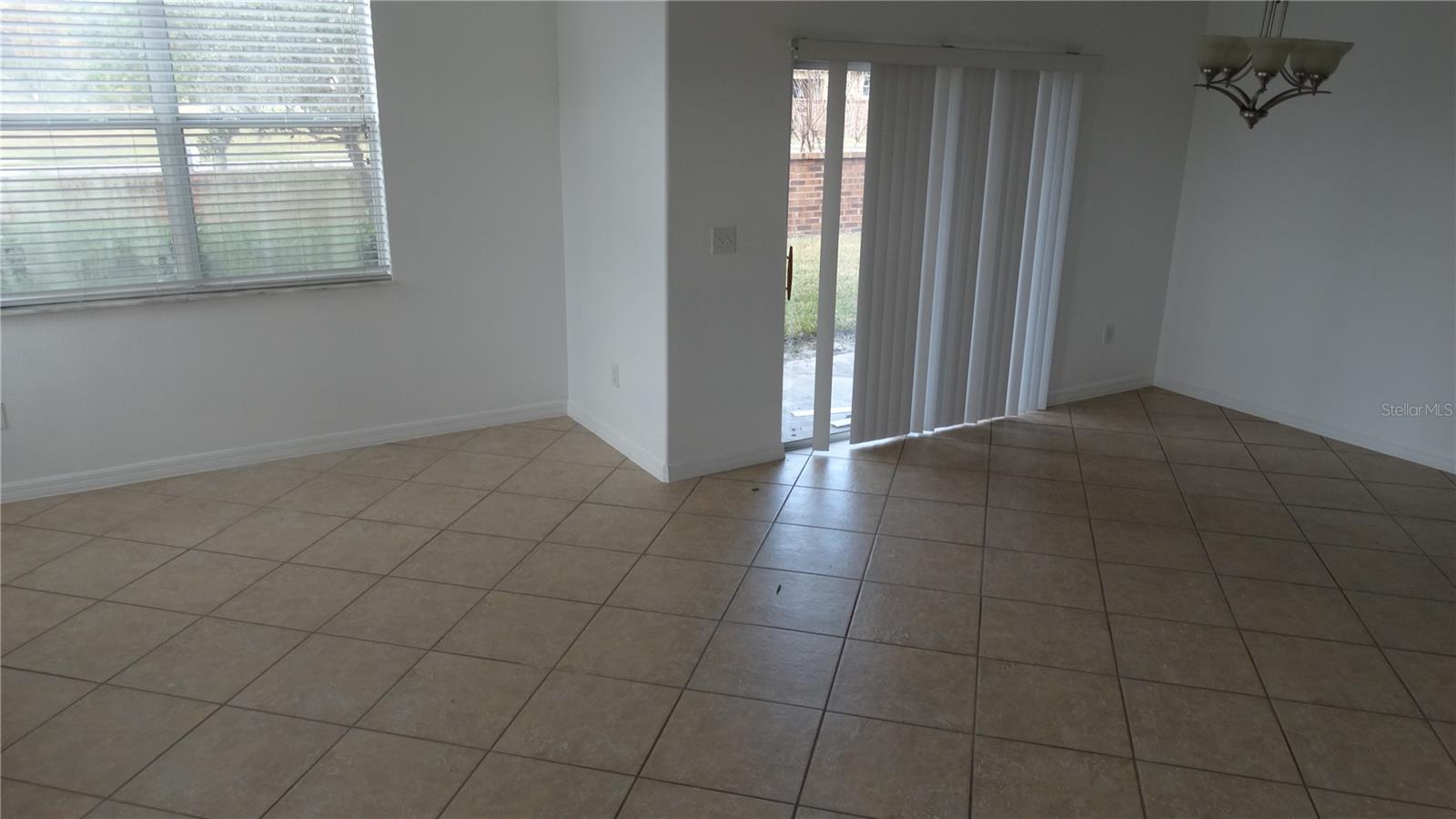 WYNDHAM LAKES ESTATES - Residential Lease