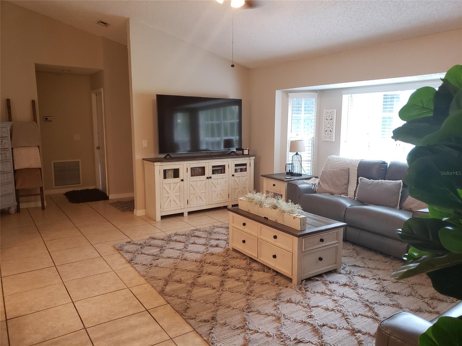 Florida Shores 01 - Residential