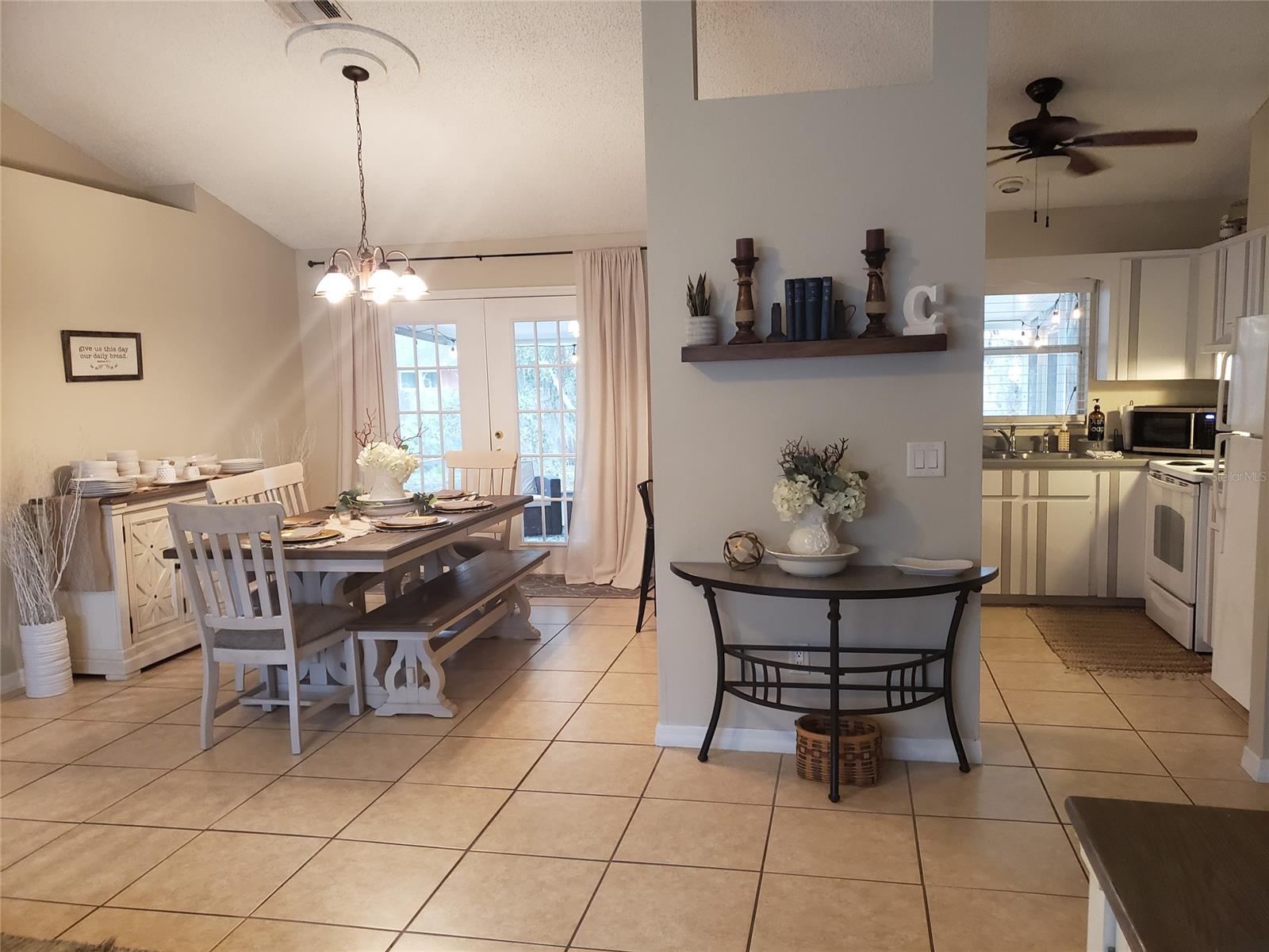 Florida Shores 01 - Residential