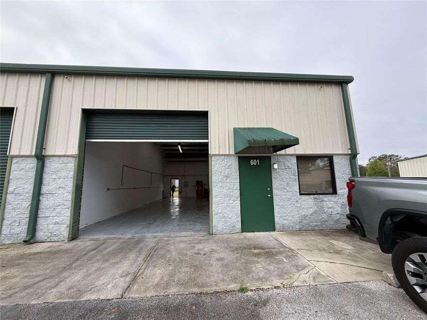 Available now, 1500 SF Warehouse with M-2 Zoning! Unit includes 1 grade level 12’ door in Warehouse, 1 Office and 1 bathroom. Excellent location in busy area just off SW 60th Ave. Easy access to I-75, food, shopping, and amenities.