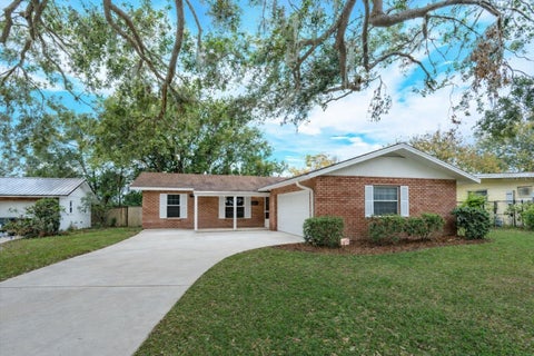 Tiny photo for 530 Mar Nan Mar Place, Clermont, FL 34711 (MLS # G5108561)
