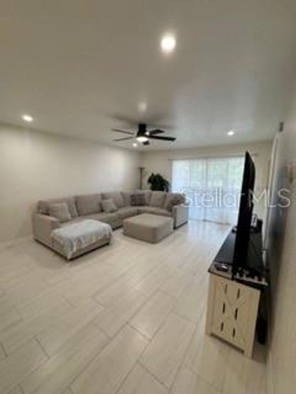 Photo of 6122 Curry Ford Rd #241, Orlando, FL 32822 (MLS # O6405411)