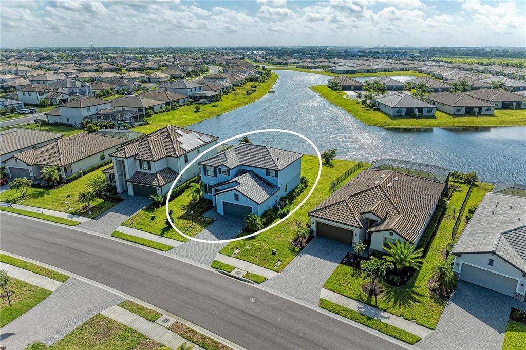 Photo of 5325 Coral Reef Way, Bradenton, FL 34211 (MLS # A4693418)