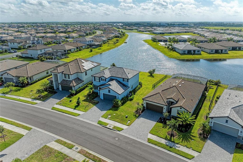 Photo of 5325 Coral Reef Way, Bradenton, FL 34211 (MLS # A4693418)