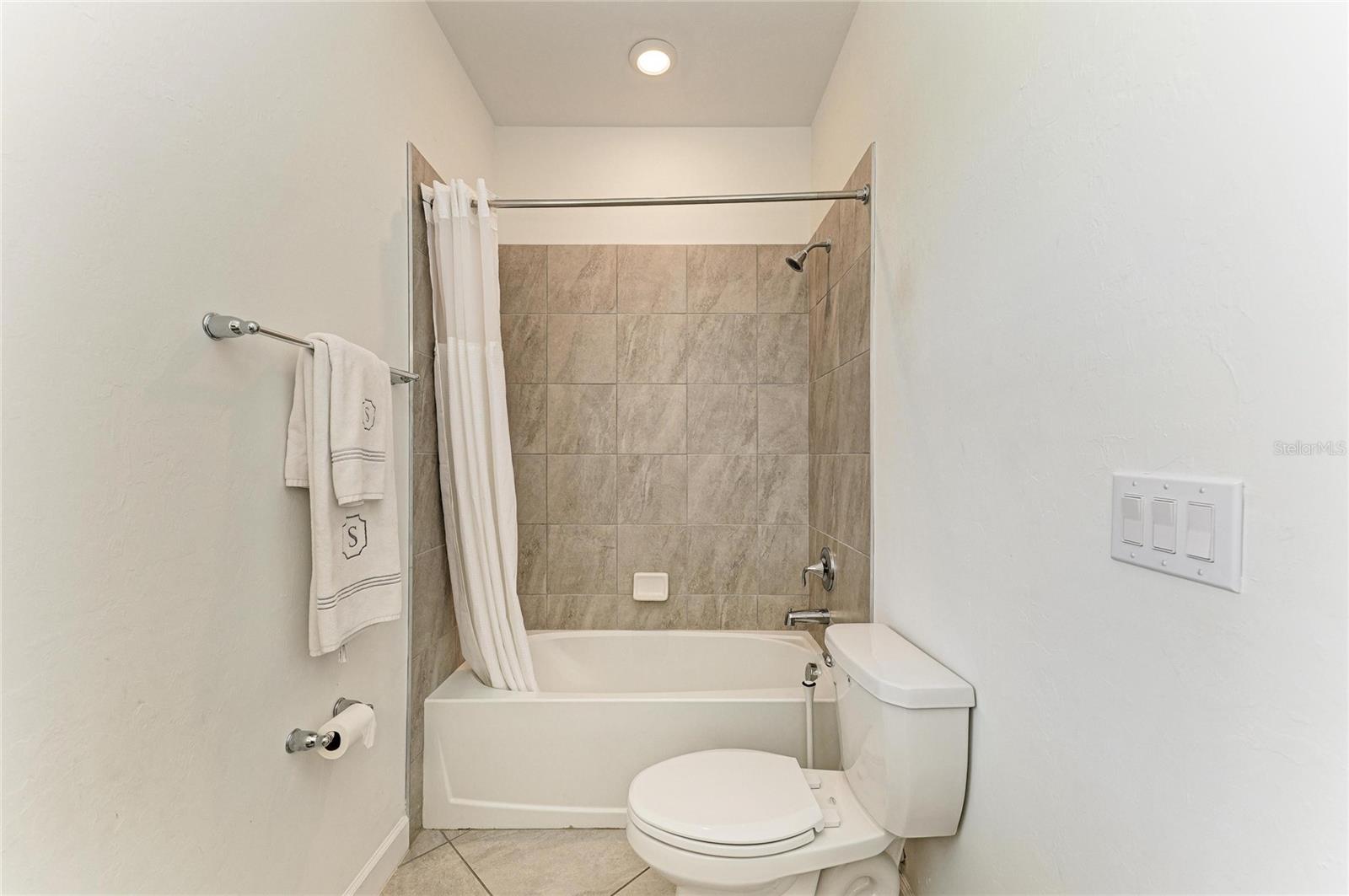 LORRAINE LAKES PH IIA - Residential