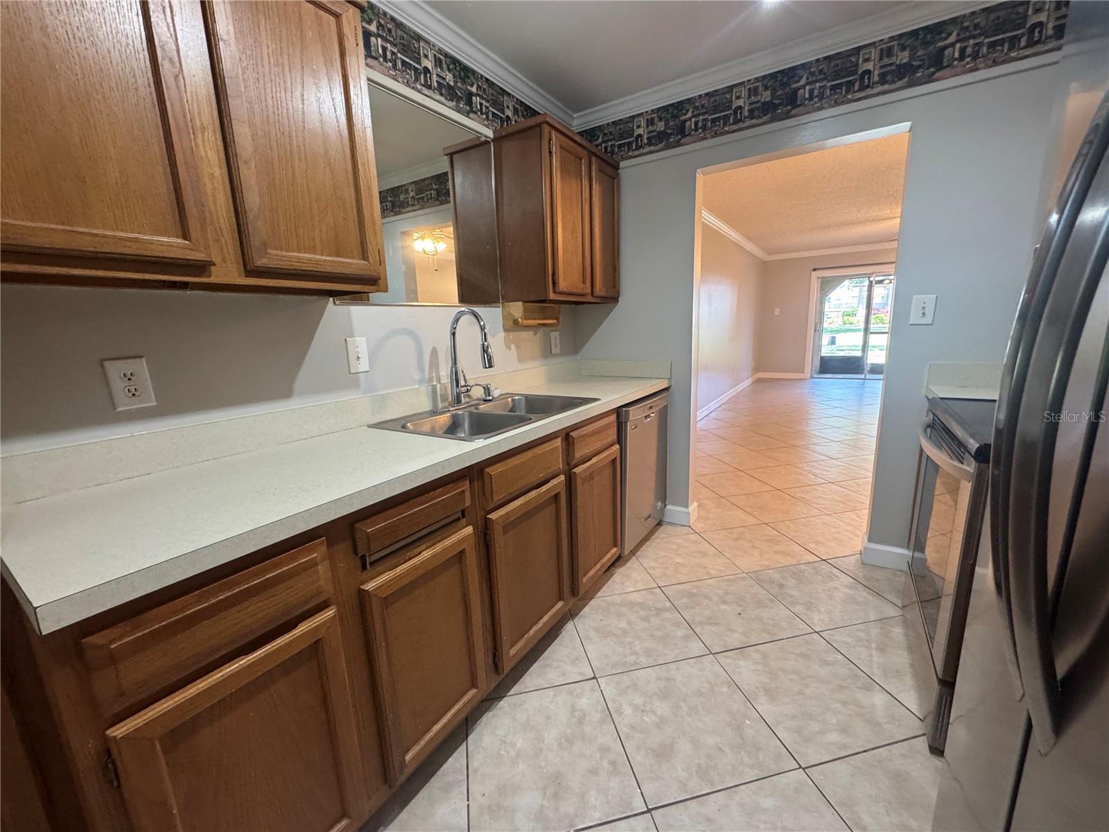 CORDOVA GREENS CONDO - Residential Lease