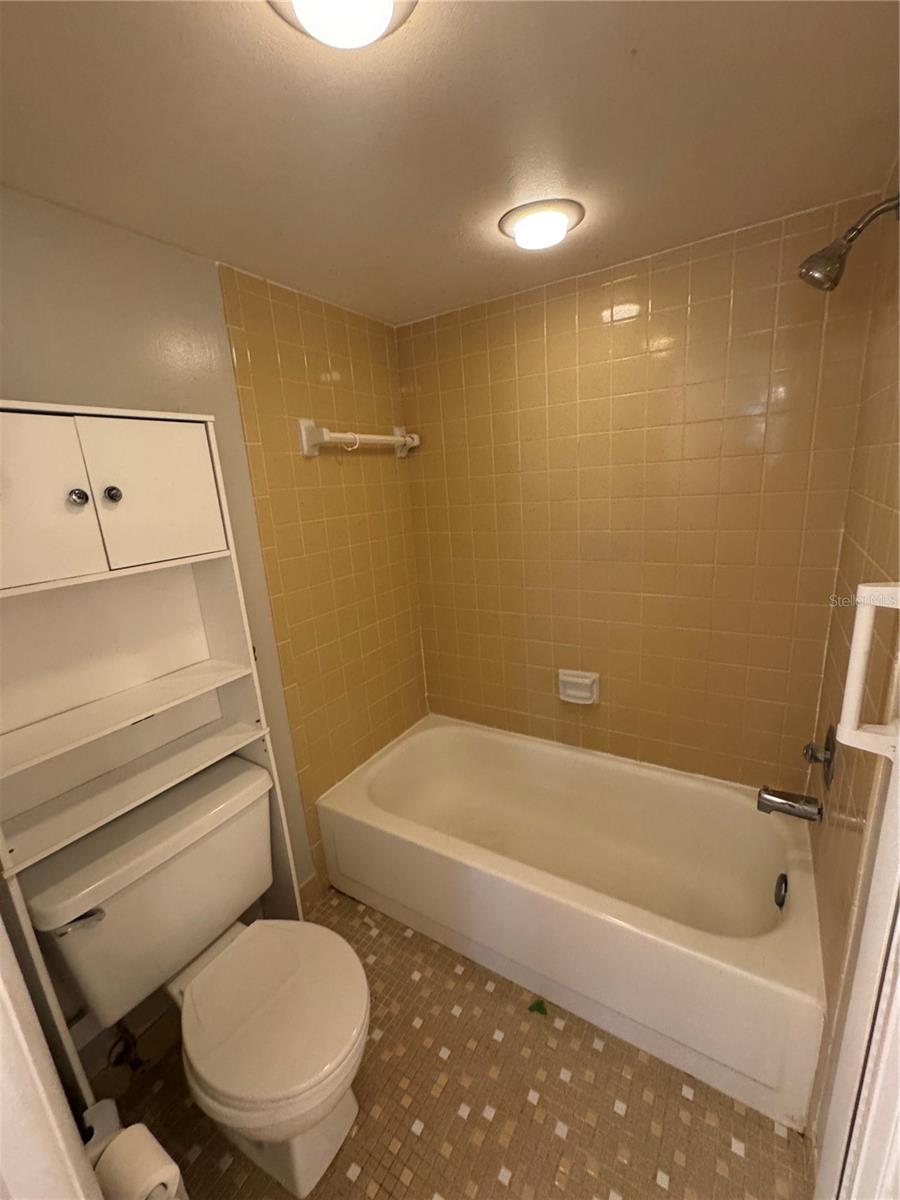 CORDOVA GREENS CONDO - Residential Lease