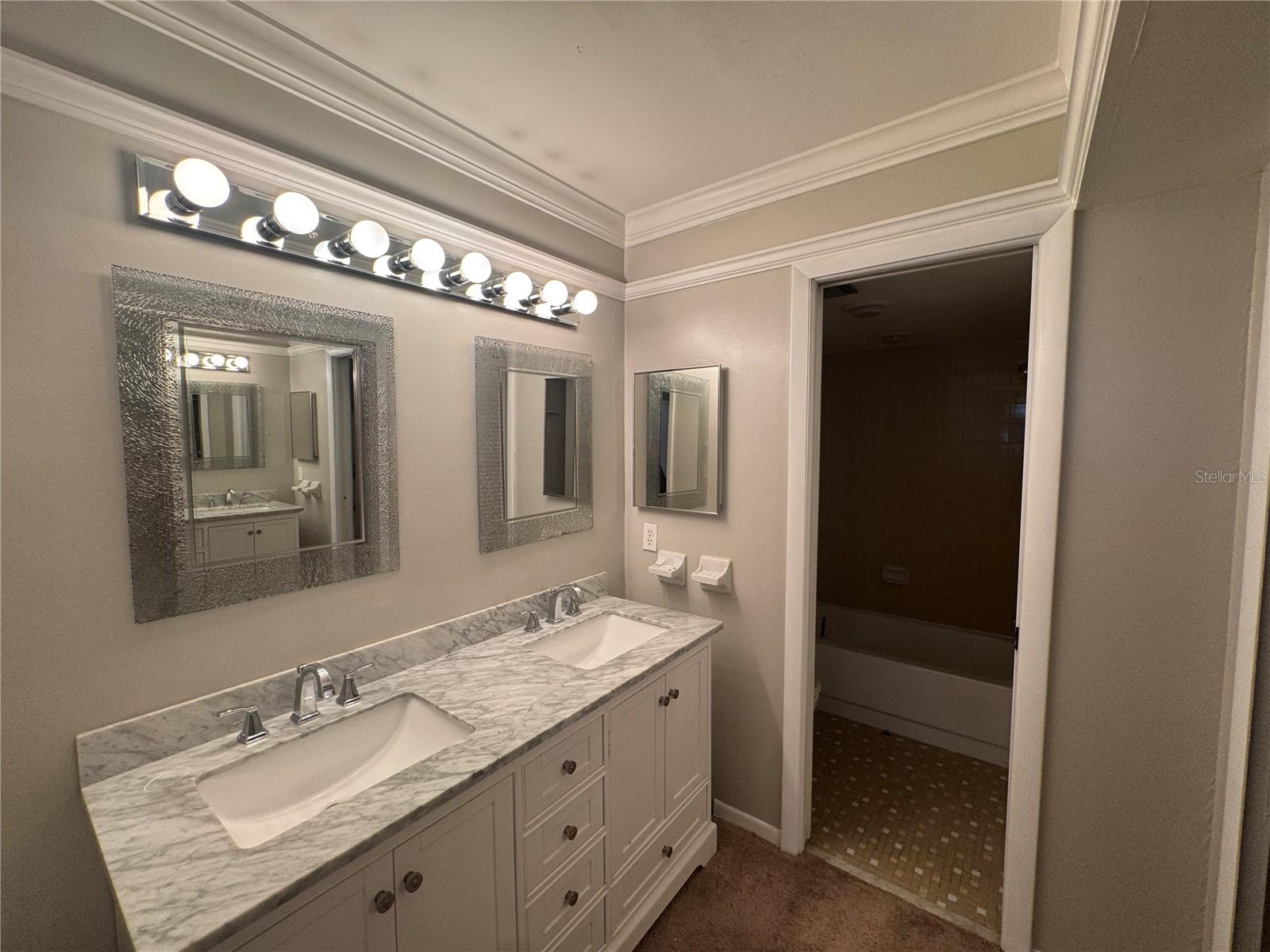 CORDOVA GREENS CONDO - Residential Lease