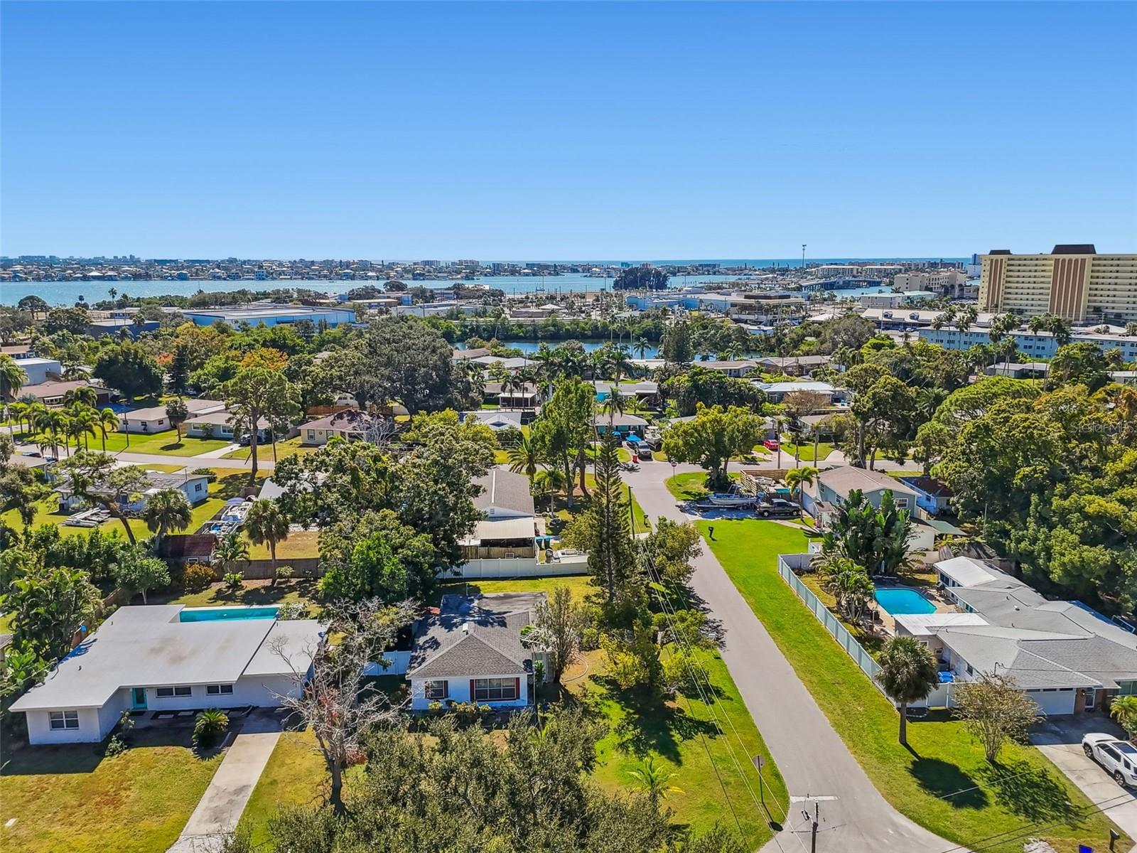 EDGEWATER ESTATES - Residential