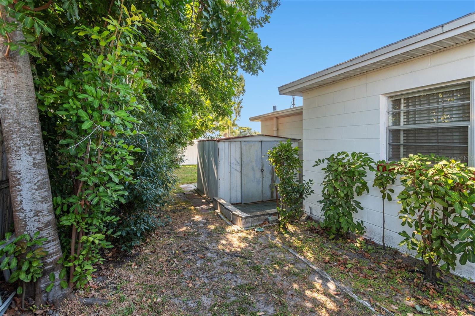 EDGEWATER ESTATES - Residential