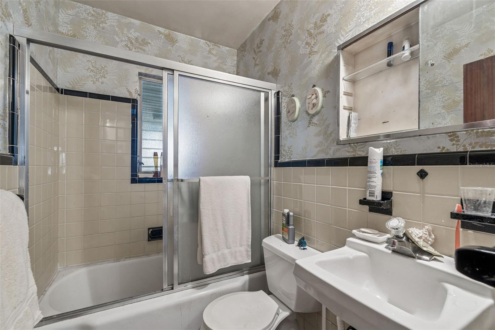 EDGEWATER ESTATES - Residential