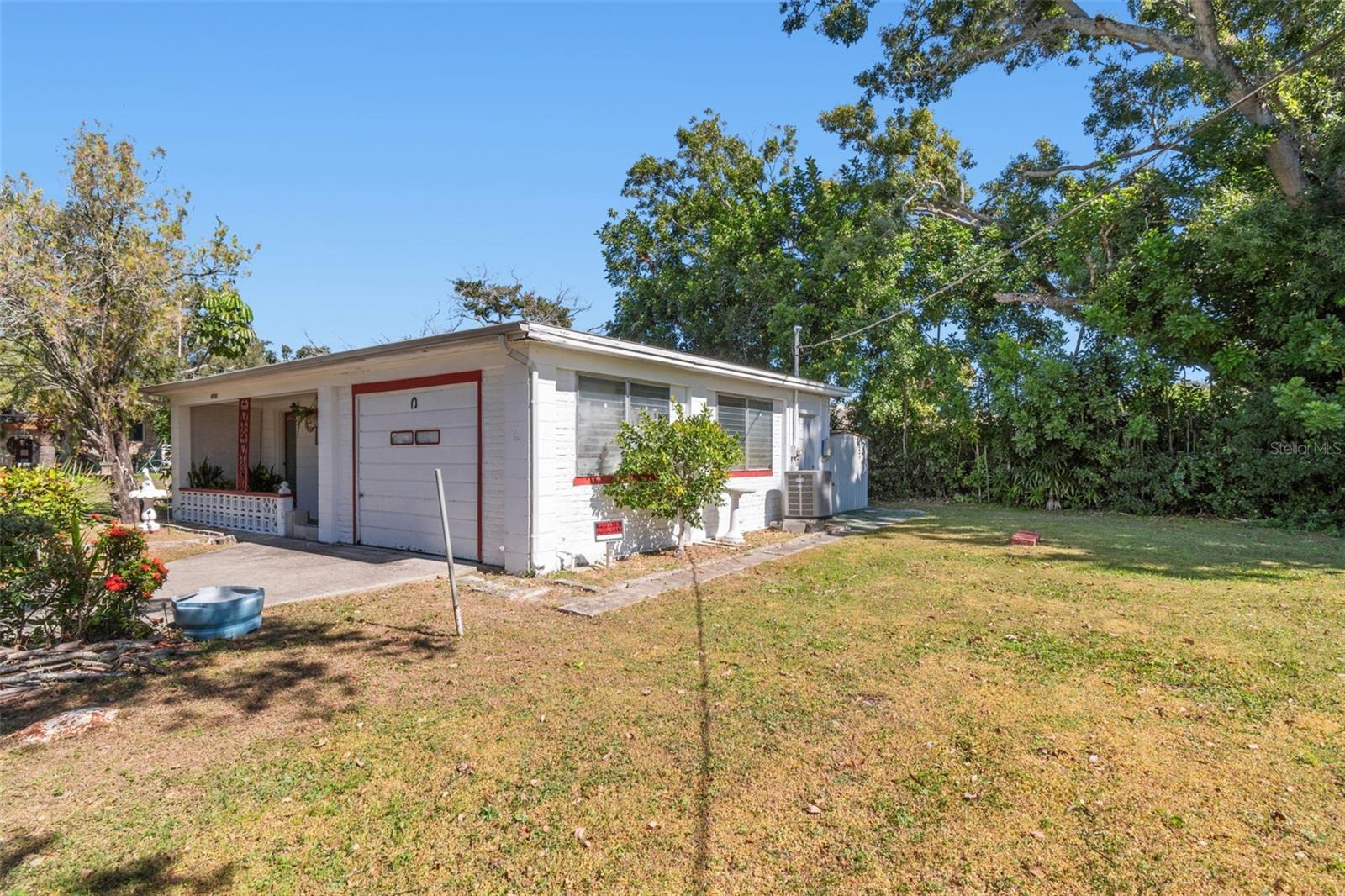 EDGEWATER ESTATES - Residential