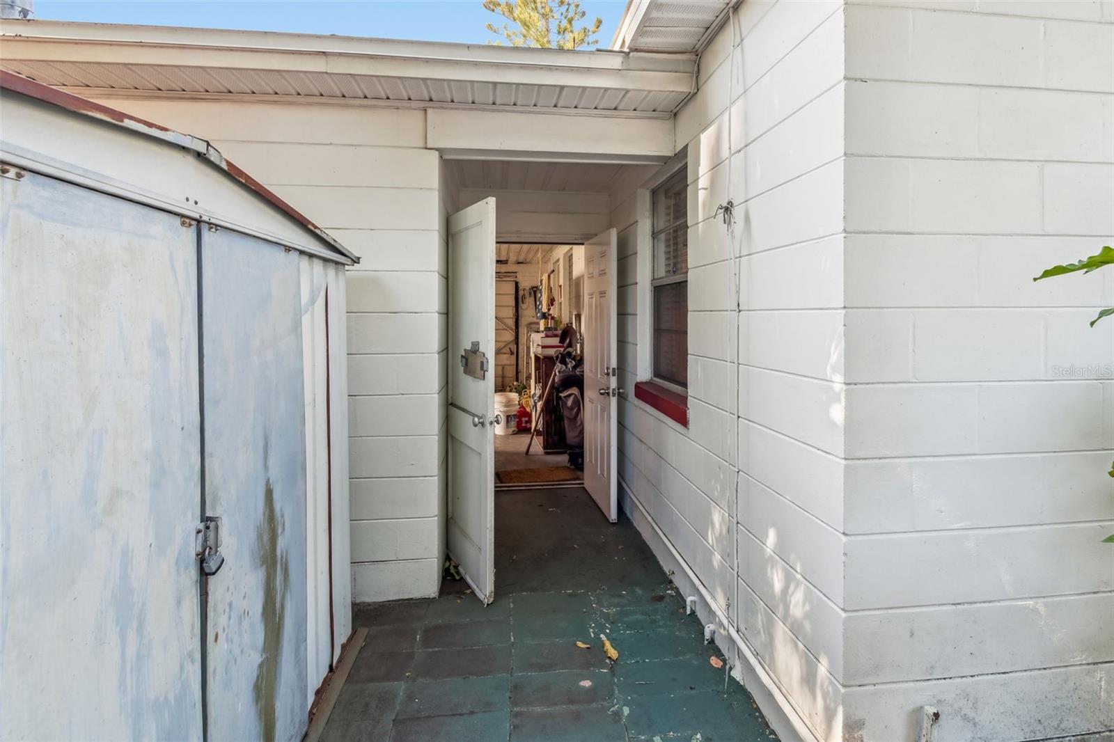 EDGEWATER ESTATES - Residential