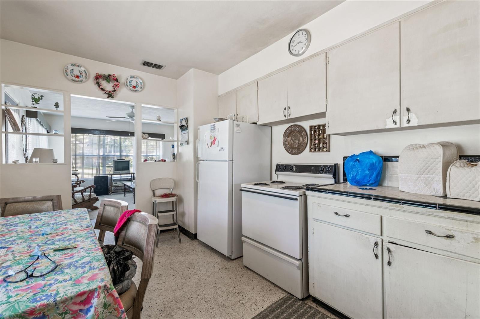 EDGEWATER ESTATES - Residential