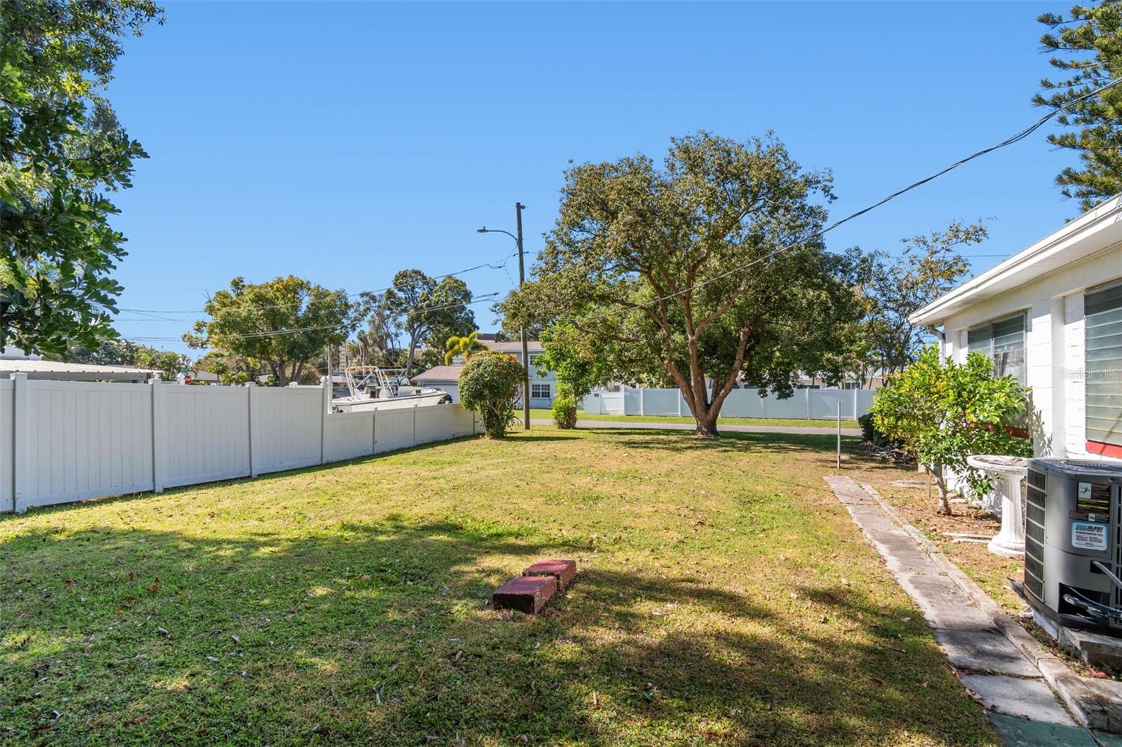 EDGEWATER ESTATES - Residential