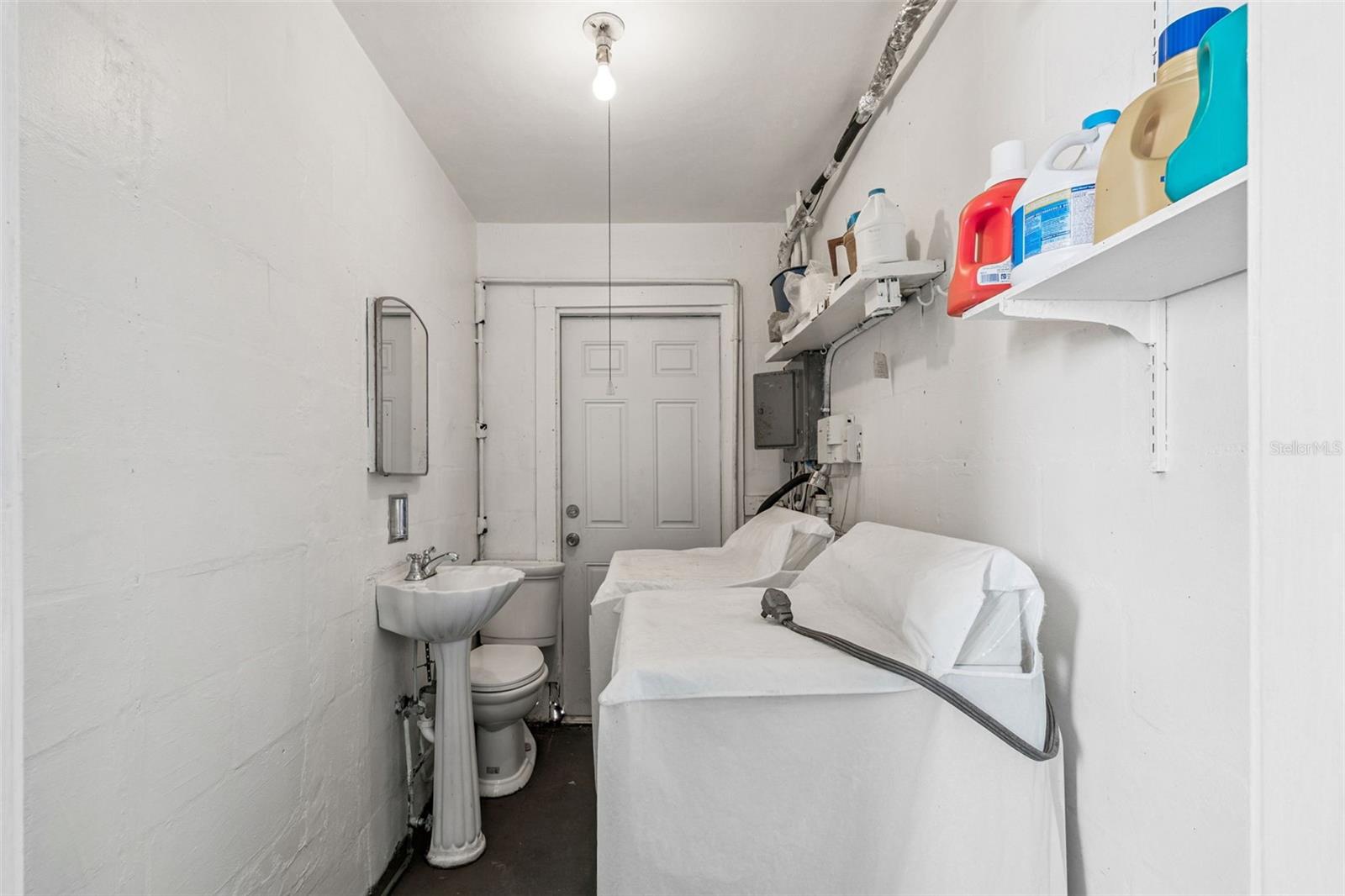 EDGEWATER ESTATES - Residential