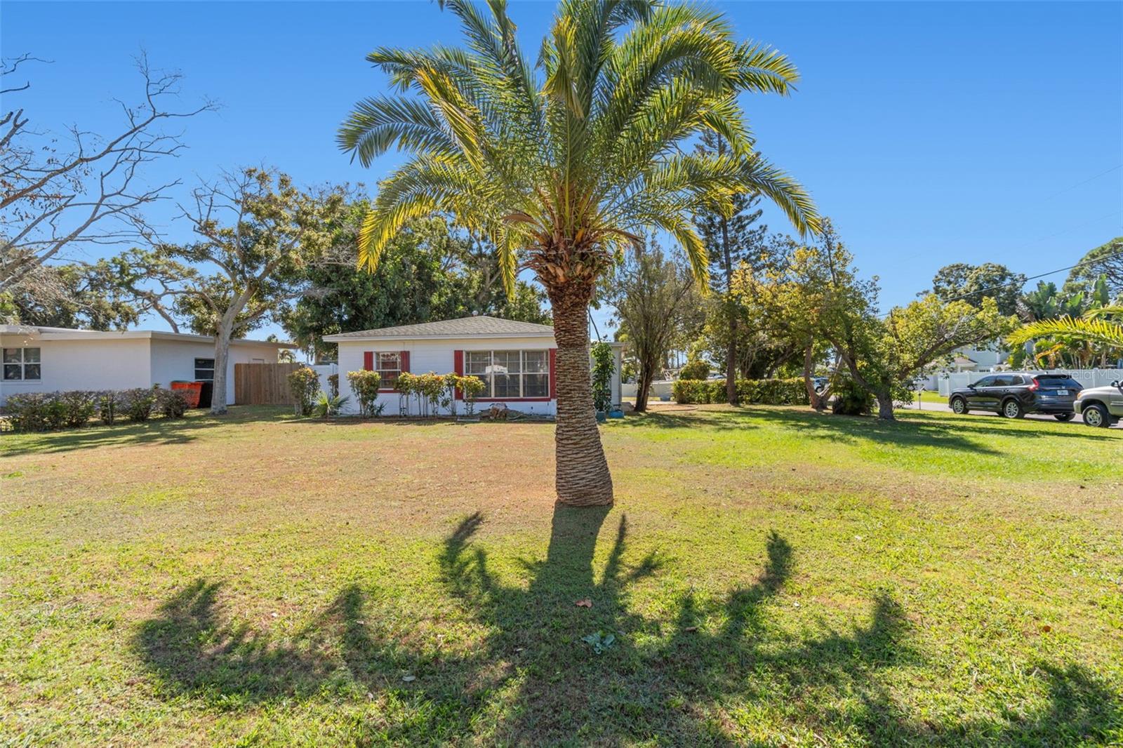 EDGEWATER ESTATES - Residential