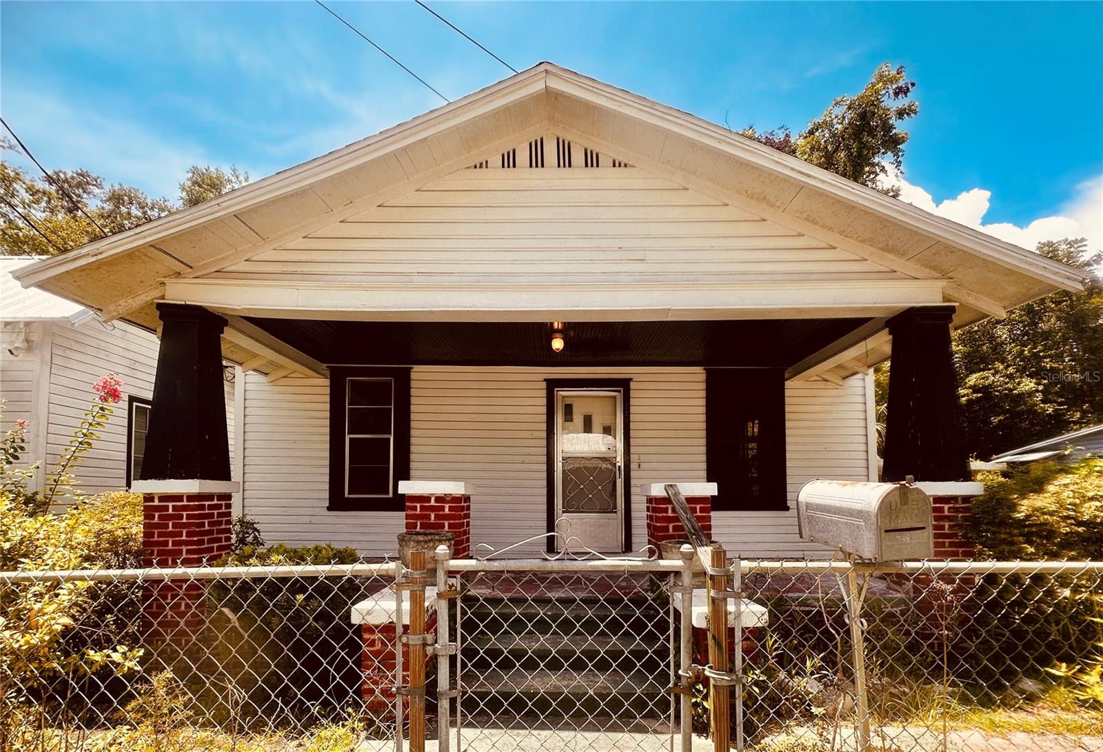 Located in the heart of the historic Pleasant Street neighborhood, this 3-bedroom, 1 bath bungalow is full of character and ready for its next chapter. Built in 1930, the home features beautiful original hardwood floors, a welcoming covered front porch, and a spacious layout that has been well loved over the years.
Just blocks from the University of Florida, UF Health, Depot Park, and a quick walk from downtown’s restaurants, shops, and nightlife—this is a rare opportunity for anyone who wants to live close to it all. It’s also a smart investment option with strong rental potential for students, families, or even as a short-term rental.
While the home needs some updating, the bones are solid and the location is unbeatable! Call today for an appointment to see it.