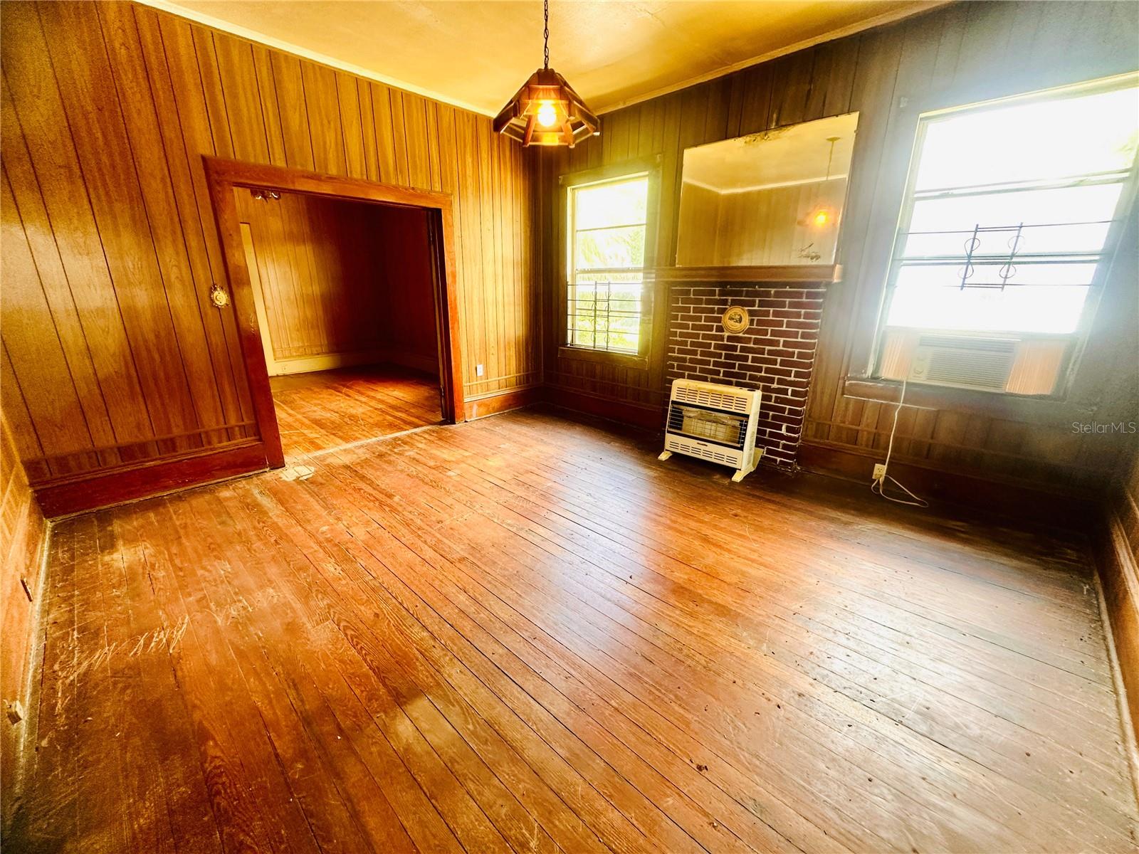 724 NW 3RD STREET