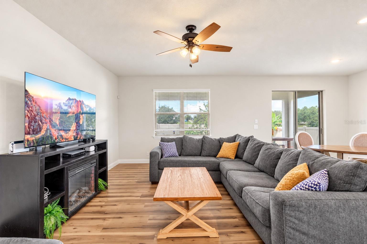 272 CITRUS ISLE LOOP