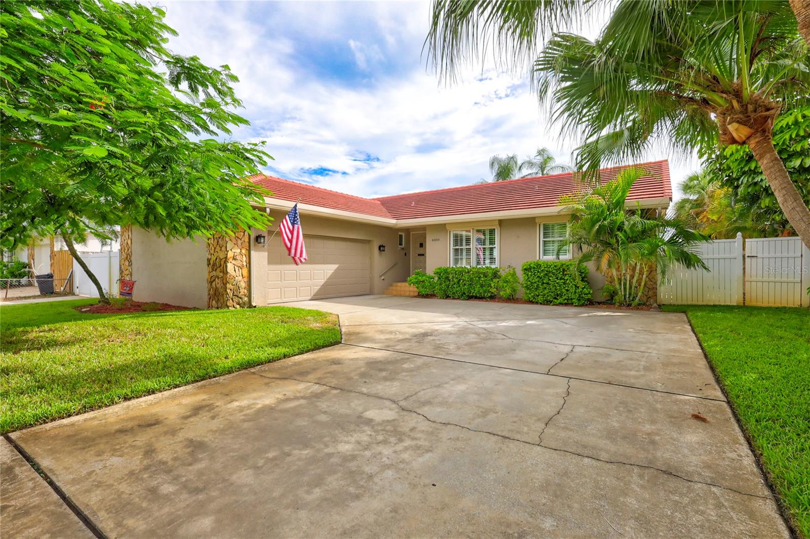 LEWIS ISLAND SEC 1 - Residential