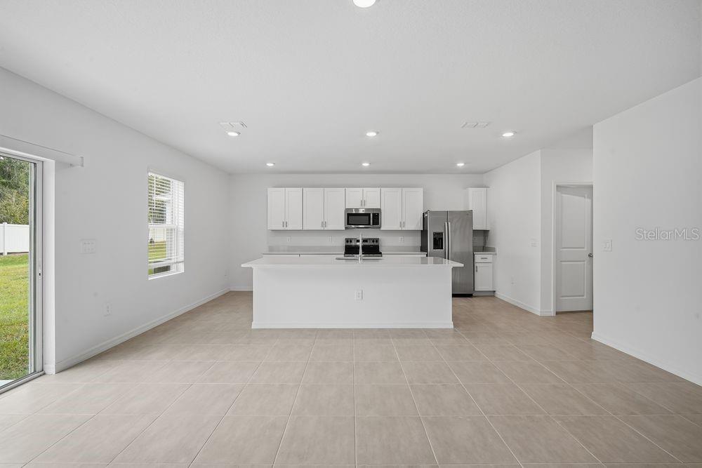 13470 TROPICAL BREEZE WAY