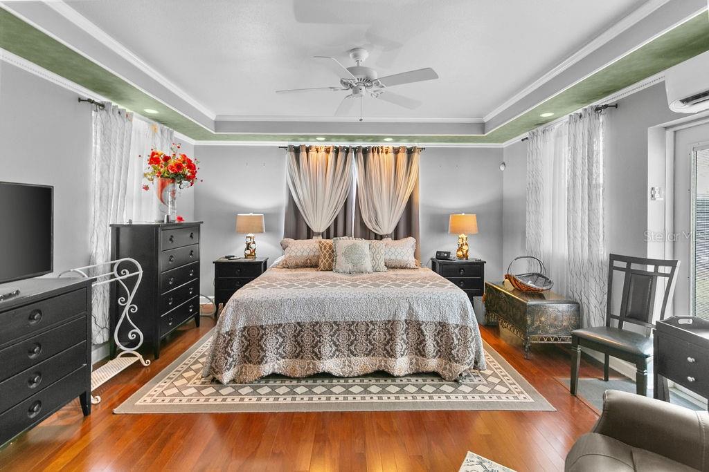 WHISPERING HILLS GOLF ESTATES - Residential