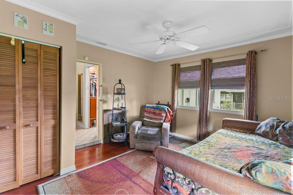 WHISPERING HILLS GOLF ESTATES - Residential