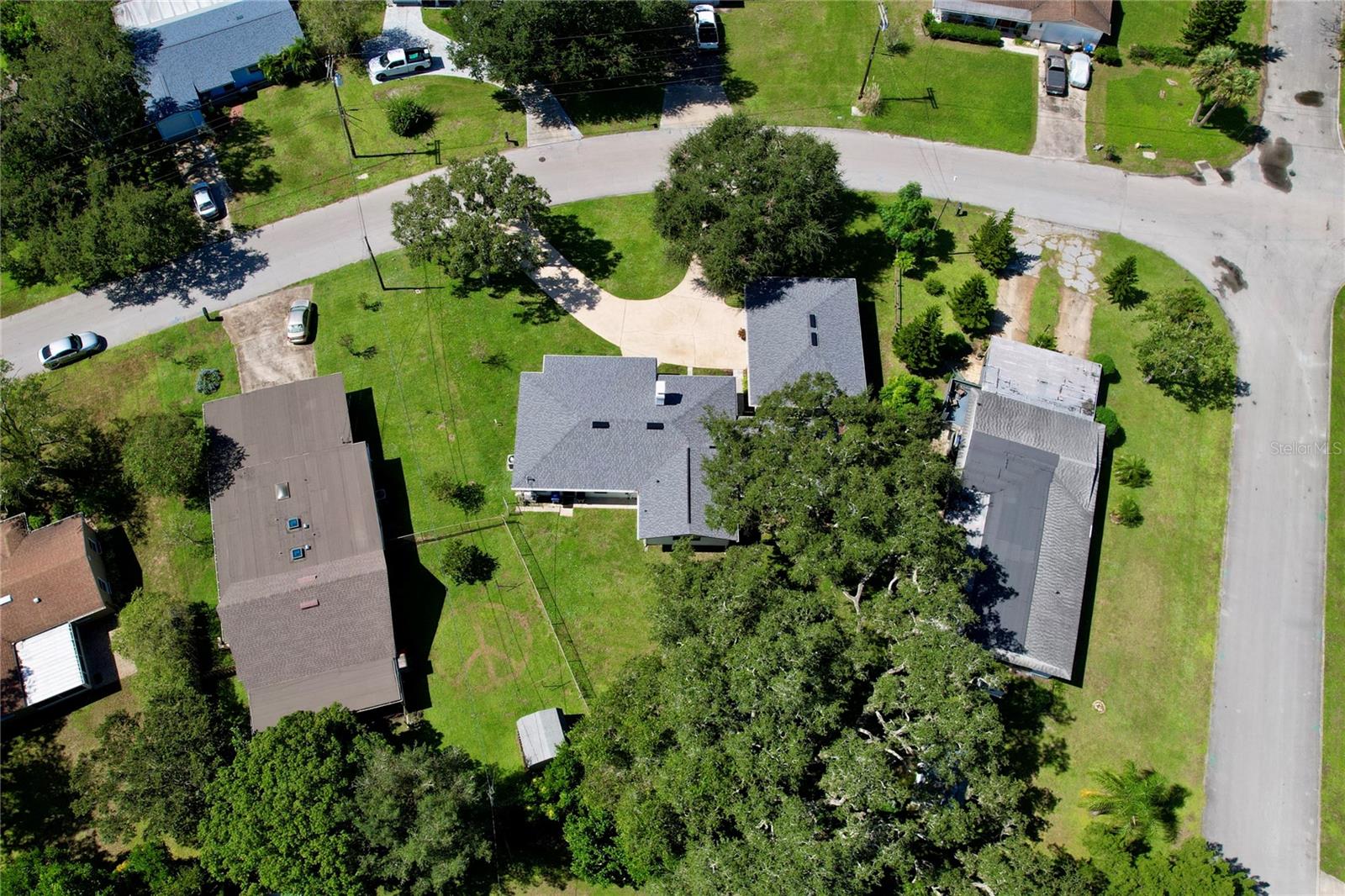 WHISPERING HILLS GOLF ESTATES - Residential