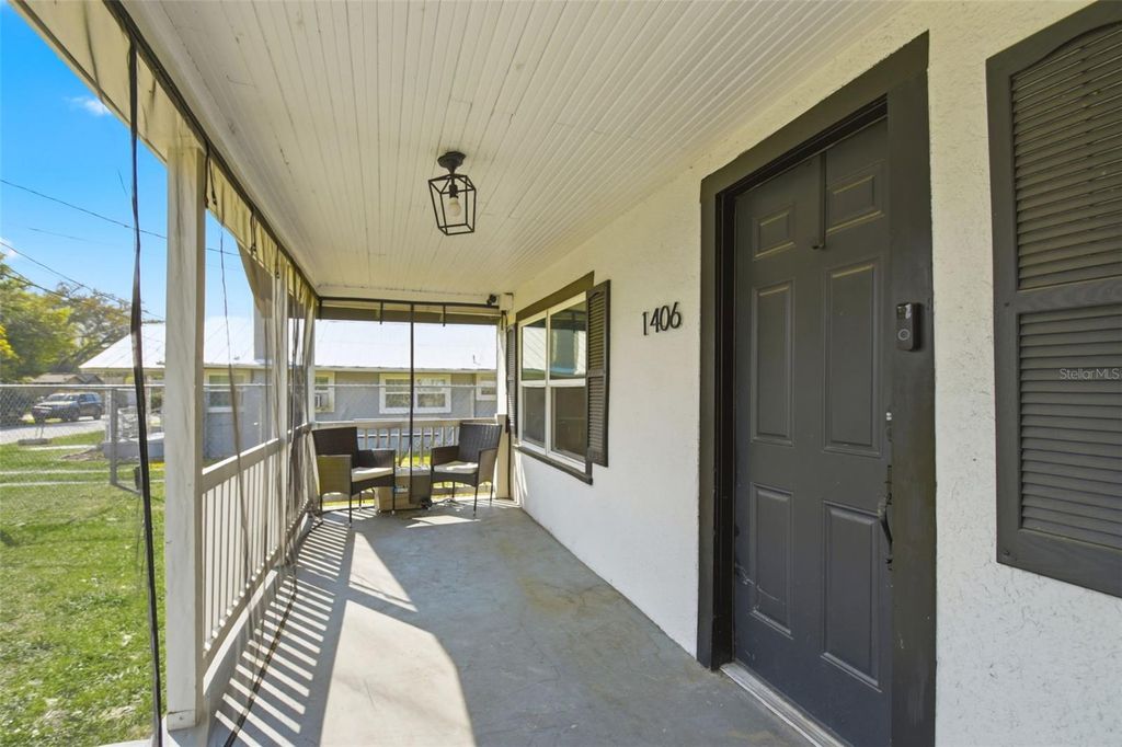 Photo of 1406 W 15th Street, Sanford, FL 32771 (MLS # O6396033)