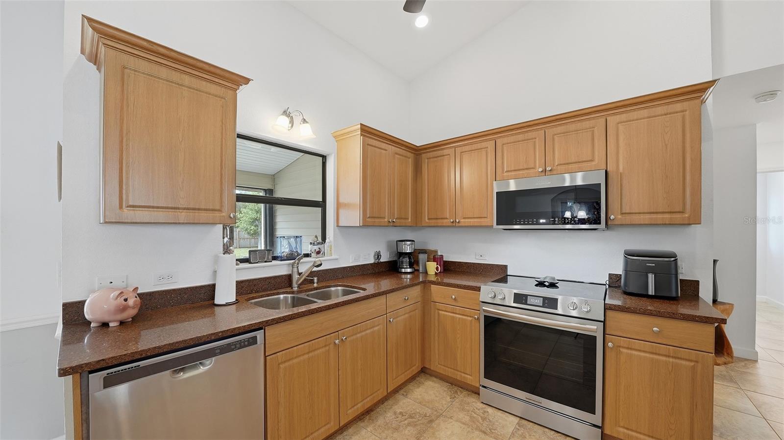 OVERBROOK GARDENS - Residential