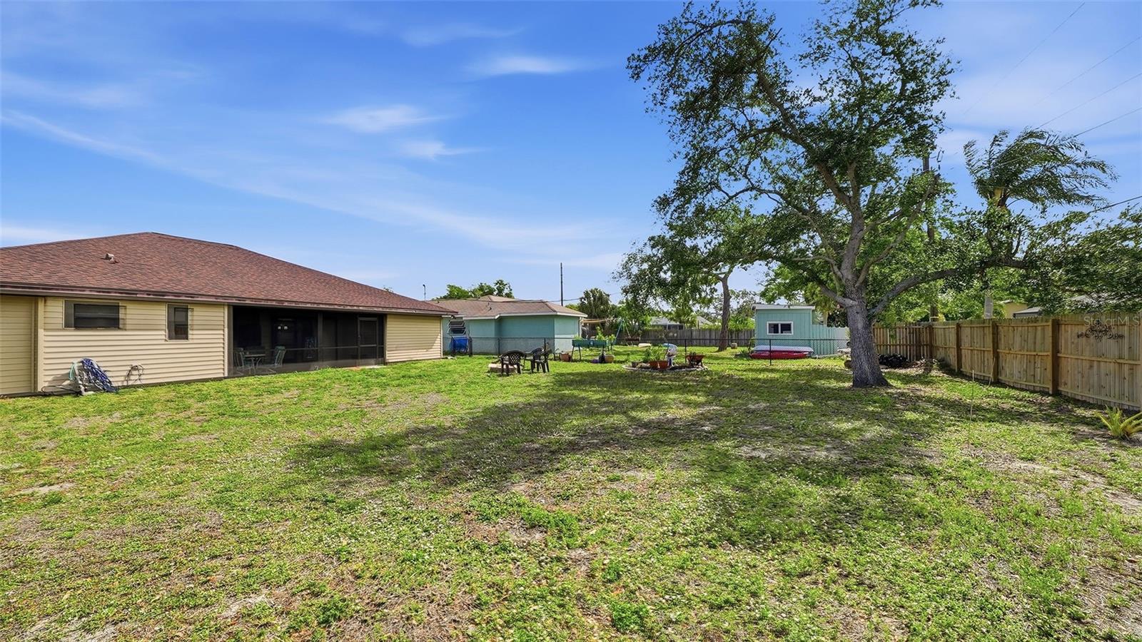 OVERBROOK GARDENS - Residential