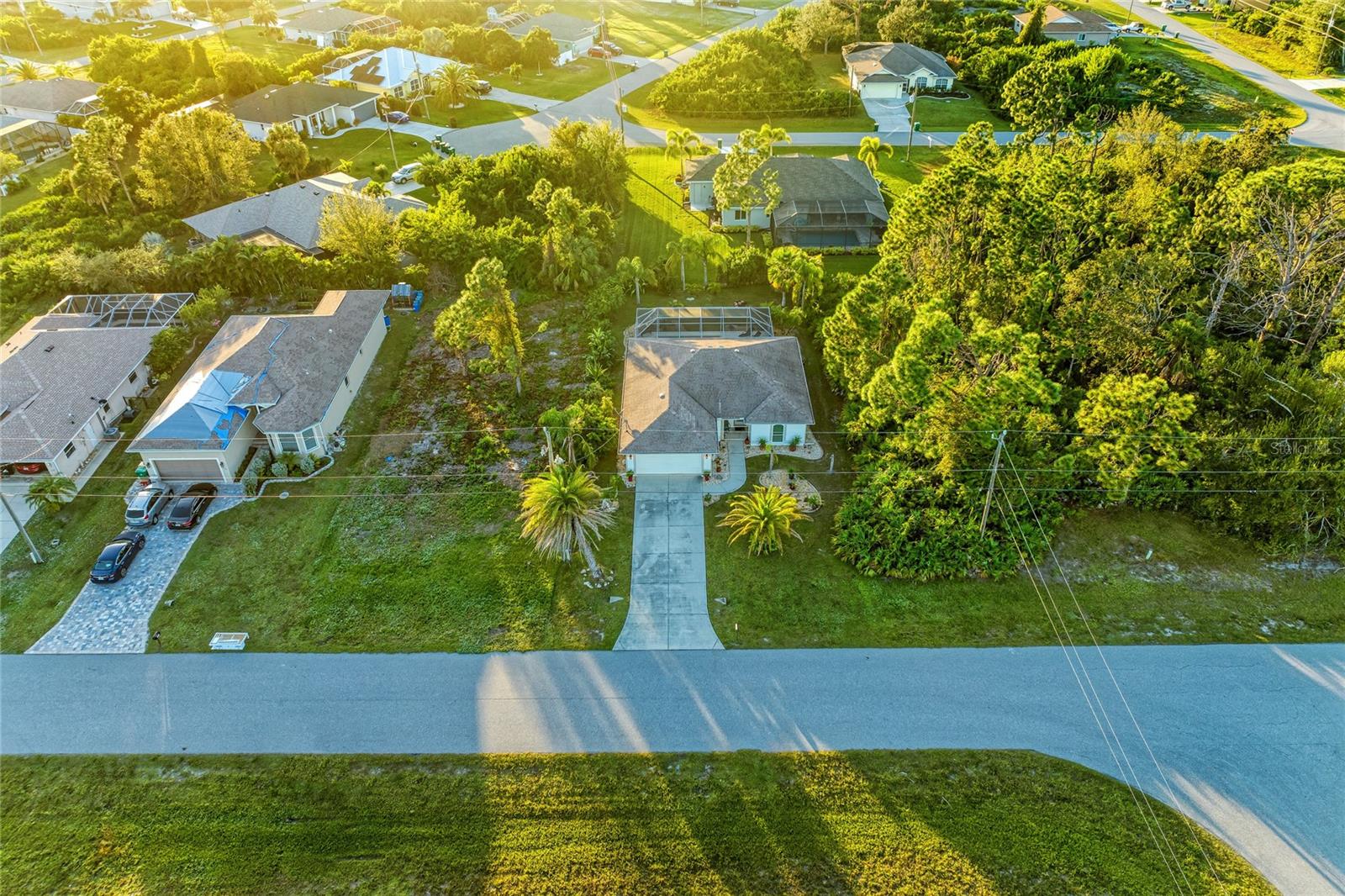 ROTONDA LAKES - Residential