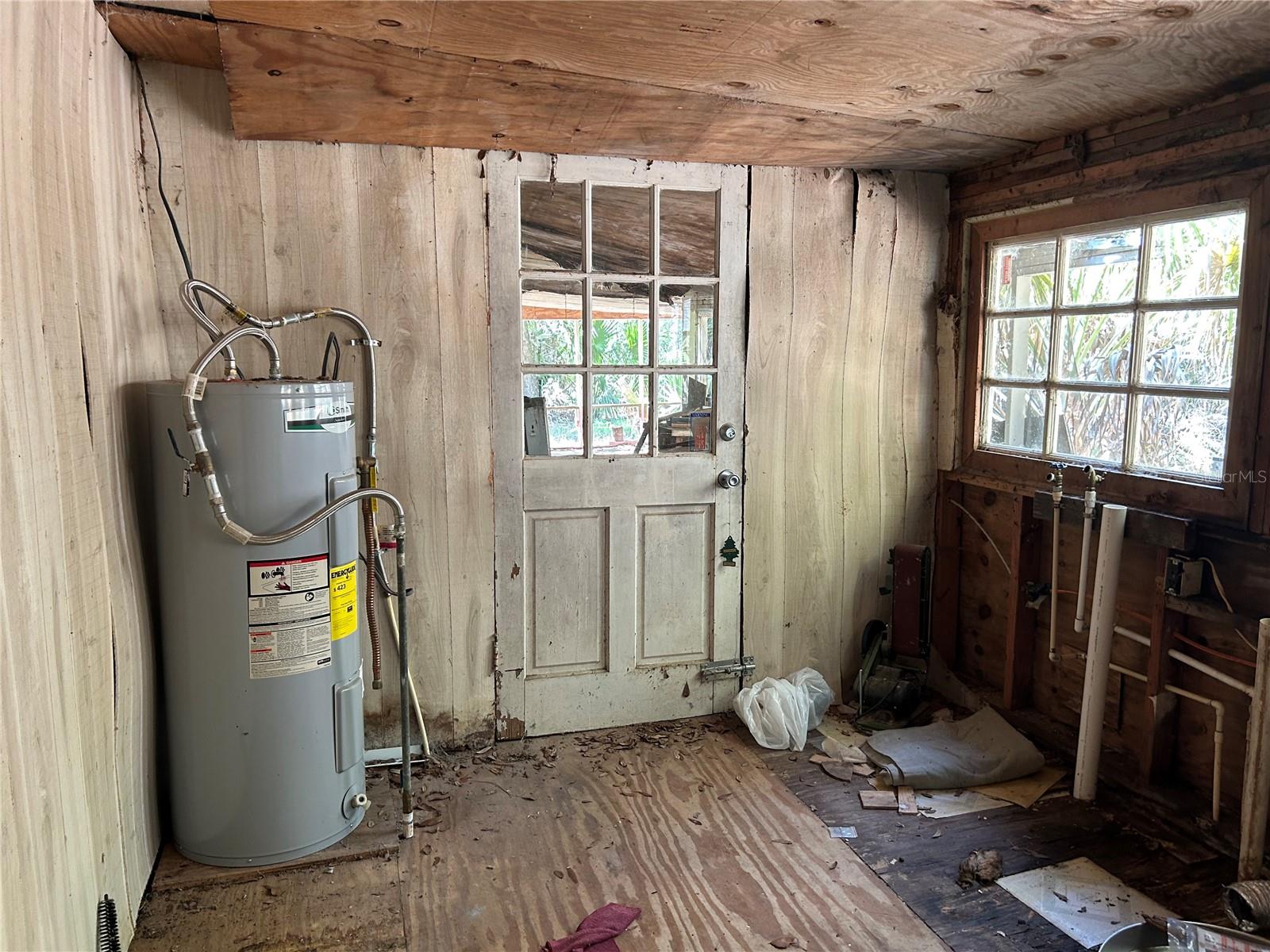 LEITNER TR E LEVY GRANT - Residential