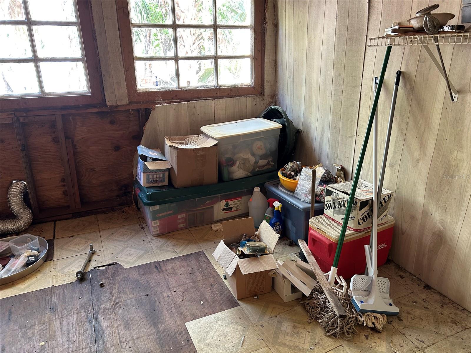 LEITNER TR E LEVY GRANT - Residential