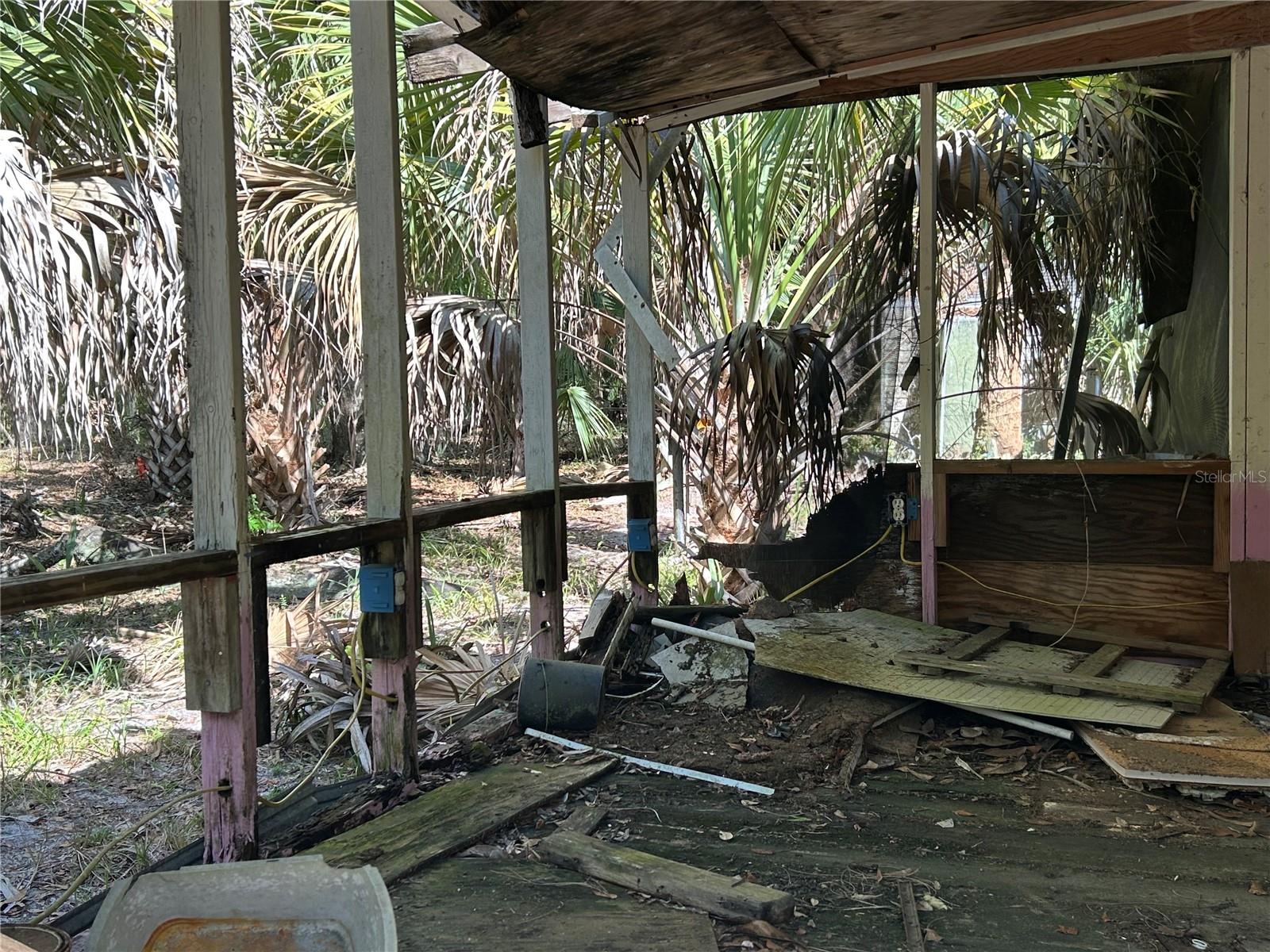 LEITNER TR E LEVY GRANT - Residential