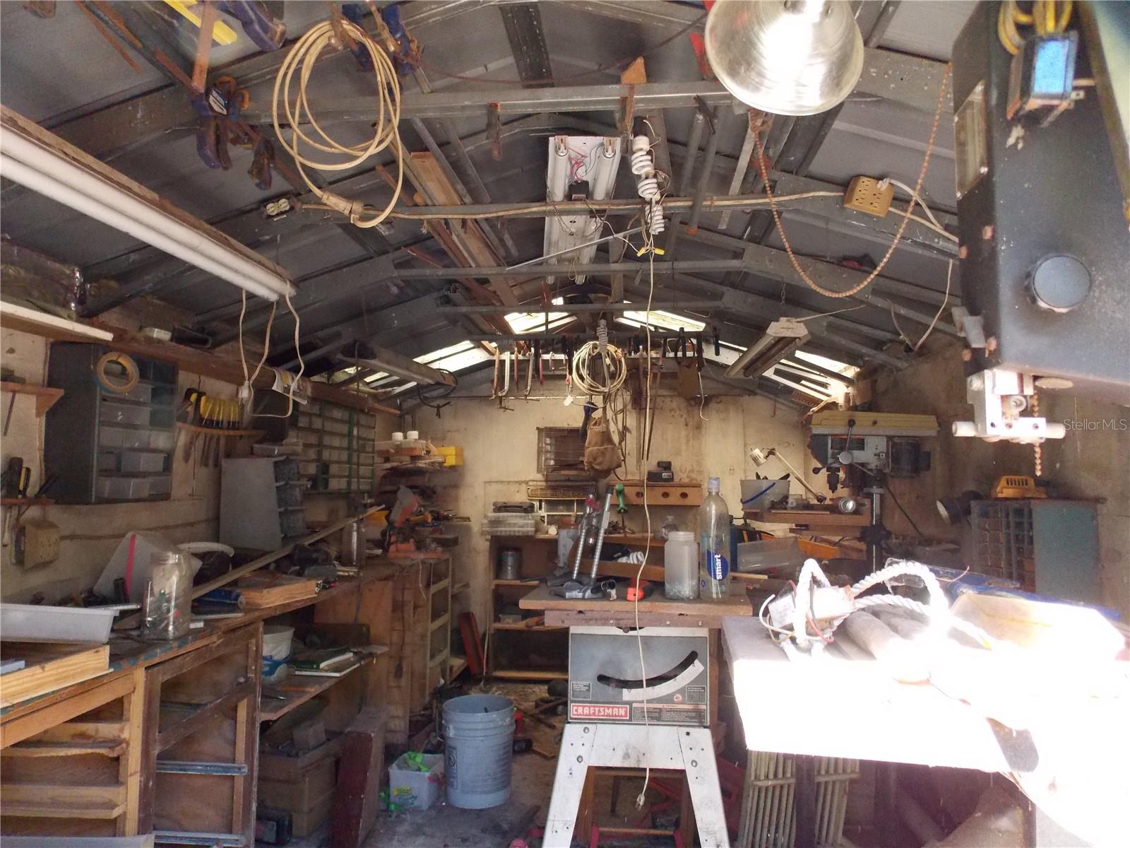 LEITNER TR E LEVY GRANT - Residential