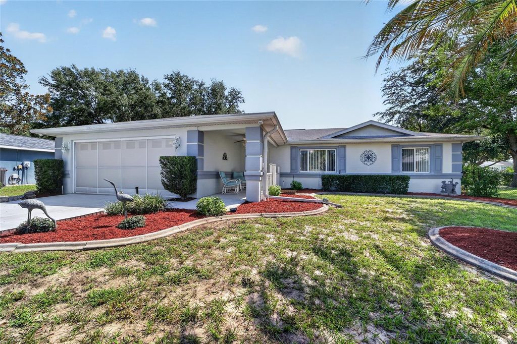 Photo of 10036 SW 62nd Circle, Ocala, FL 34476 (MLS # OM728831)