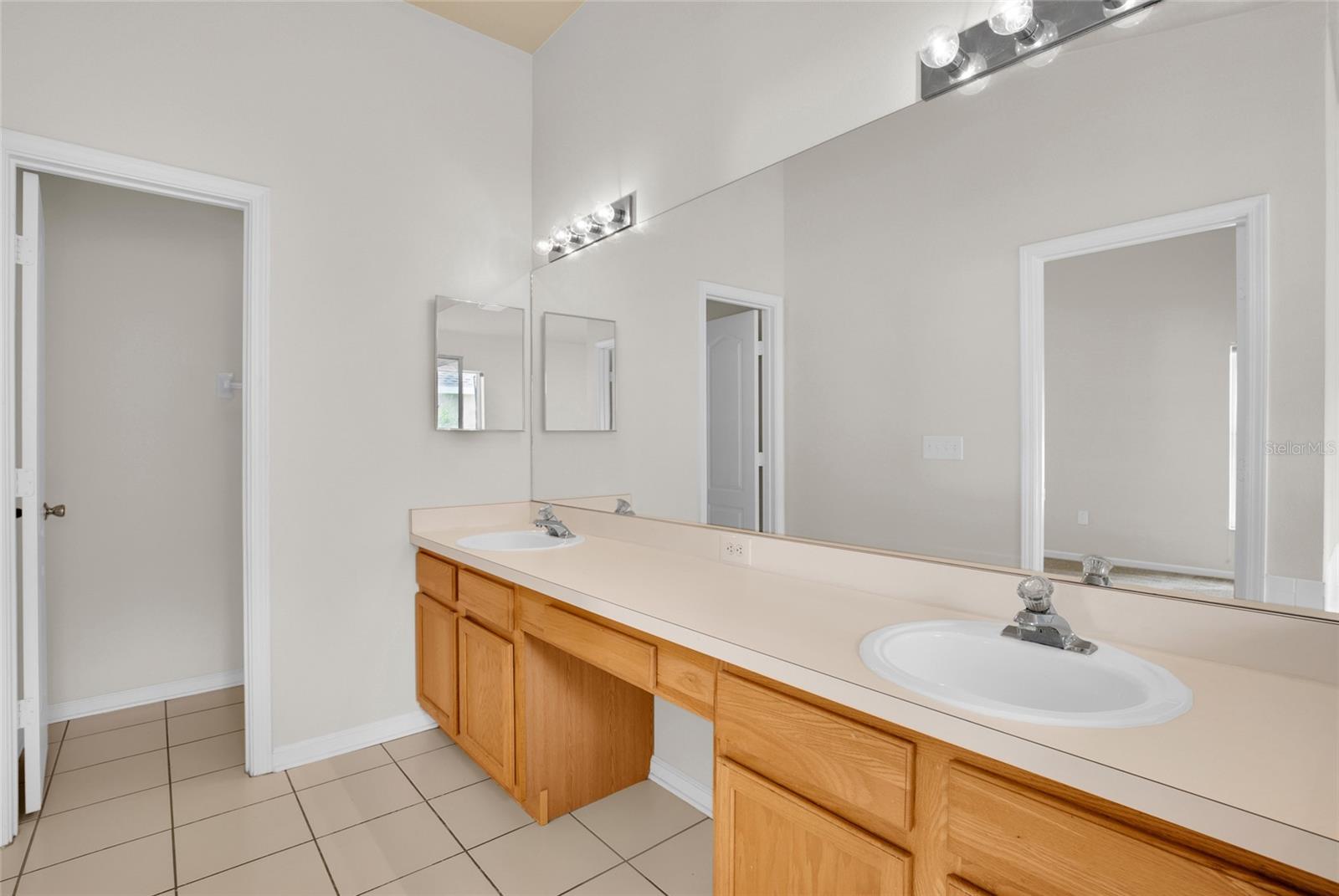 MEADOW POINTE PRCL 15 UNIT 02 REP - Residential