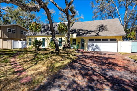 8279 29TH AVENUE N ST PETERSBURG FL 33710