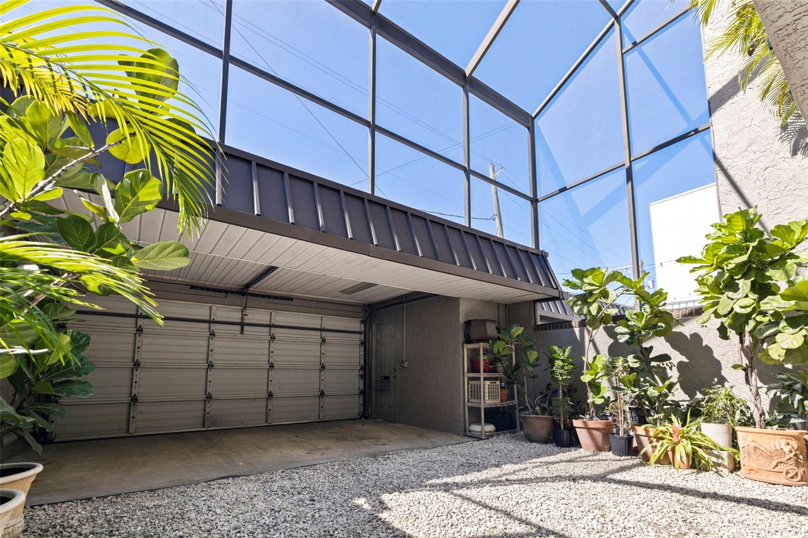 DAVIS ISLANDS PB10 PG52 TO 57 - Residential