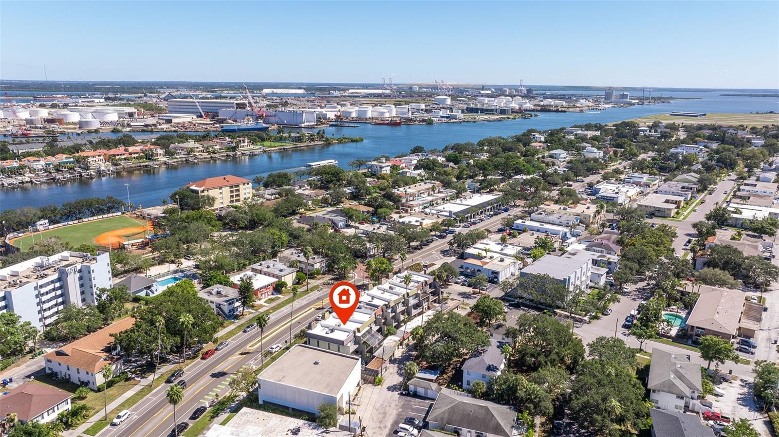 DAVIS ISLANDS PB10 PG52 TO 57 - Residential