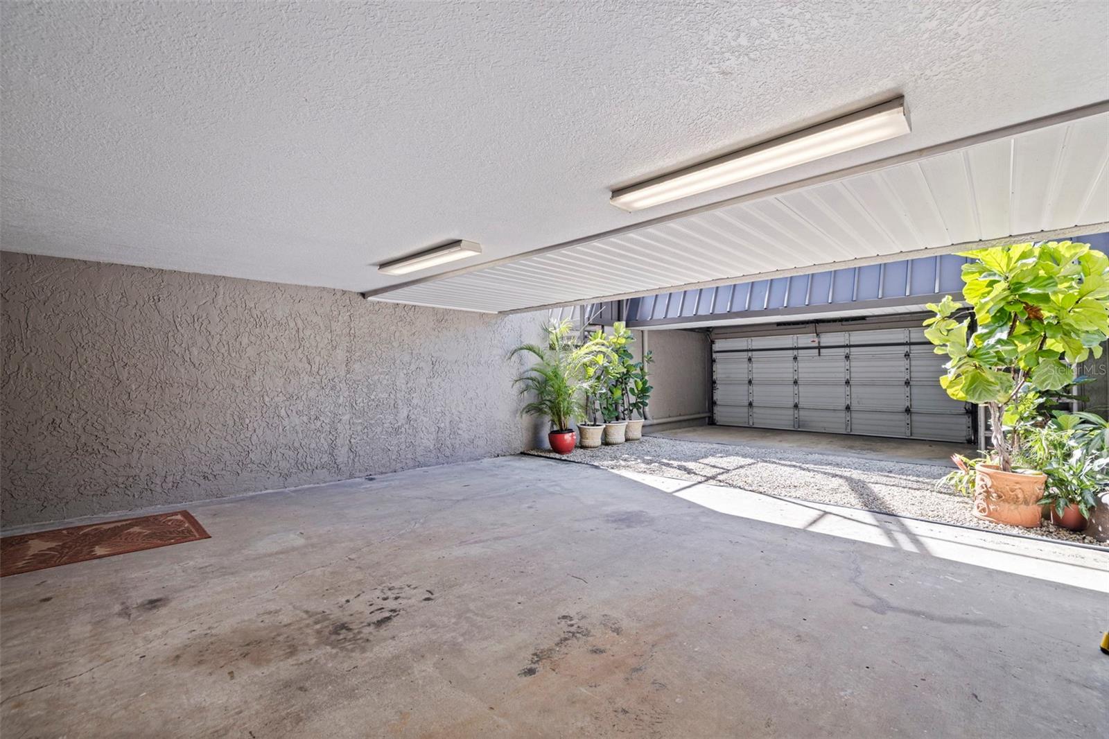 DAVIS ISLANDS PB10 PG52 TO 57 - Residential