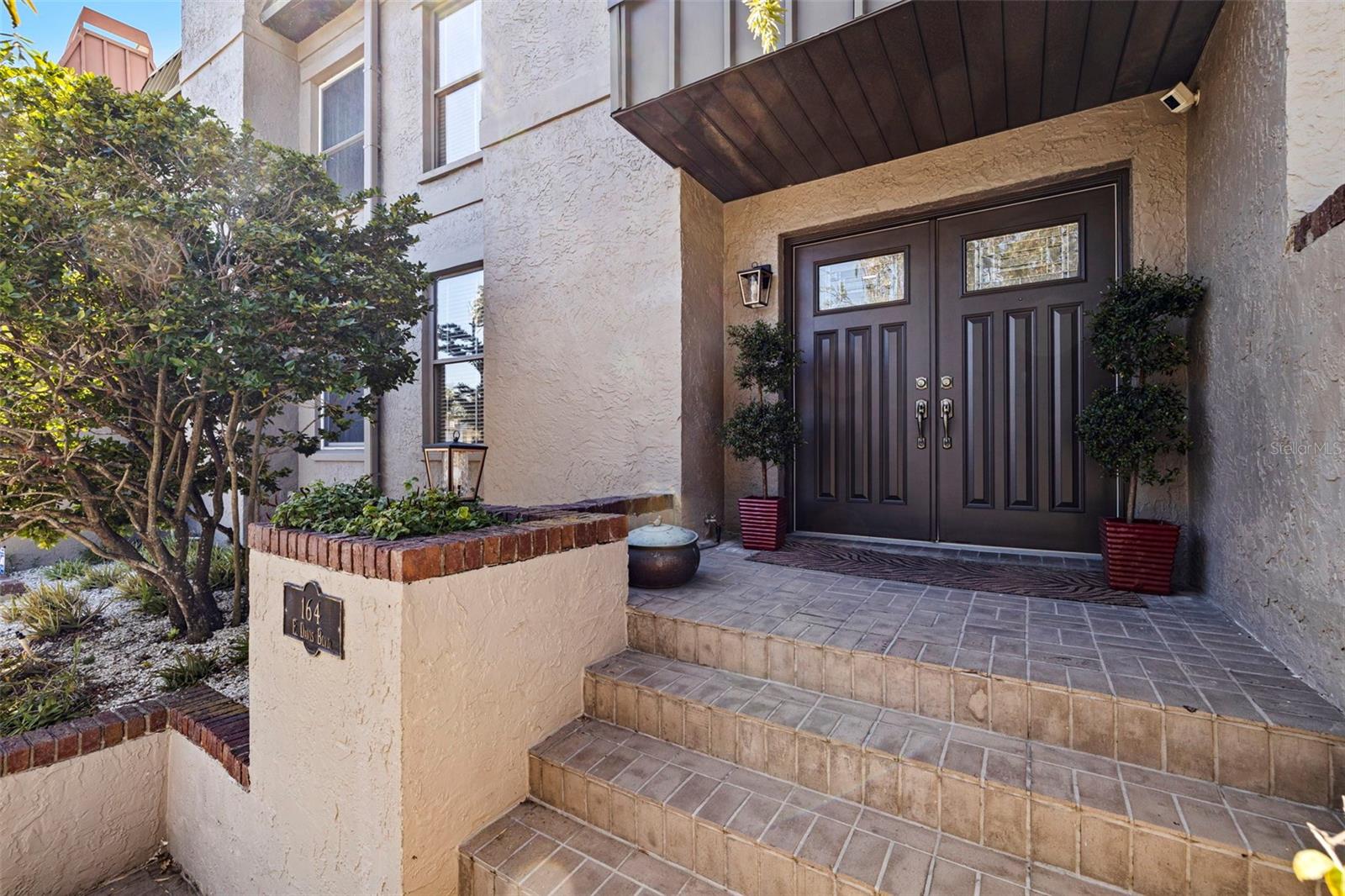 DAVIS ISLANDS PB10 PG52 TO 57 - Residential