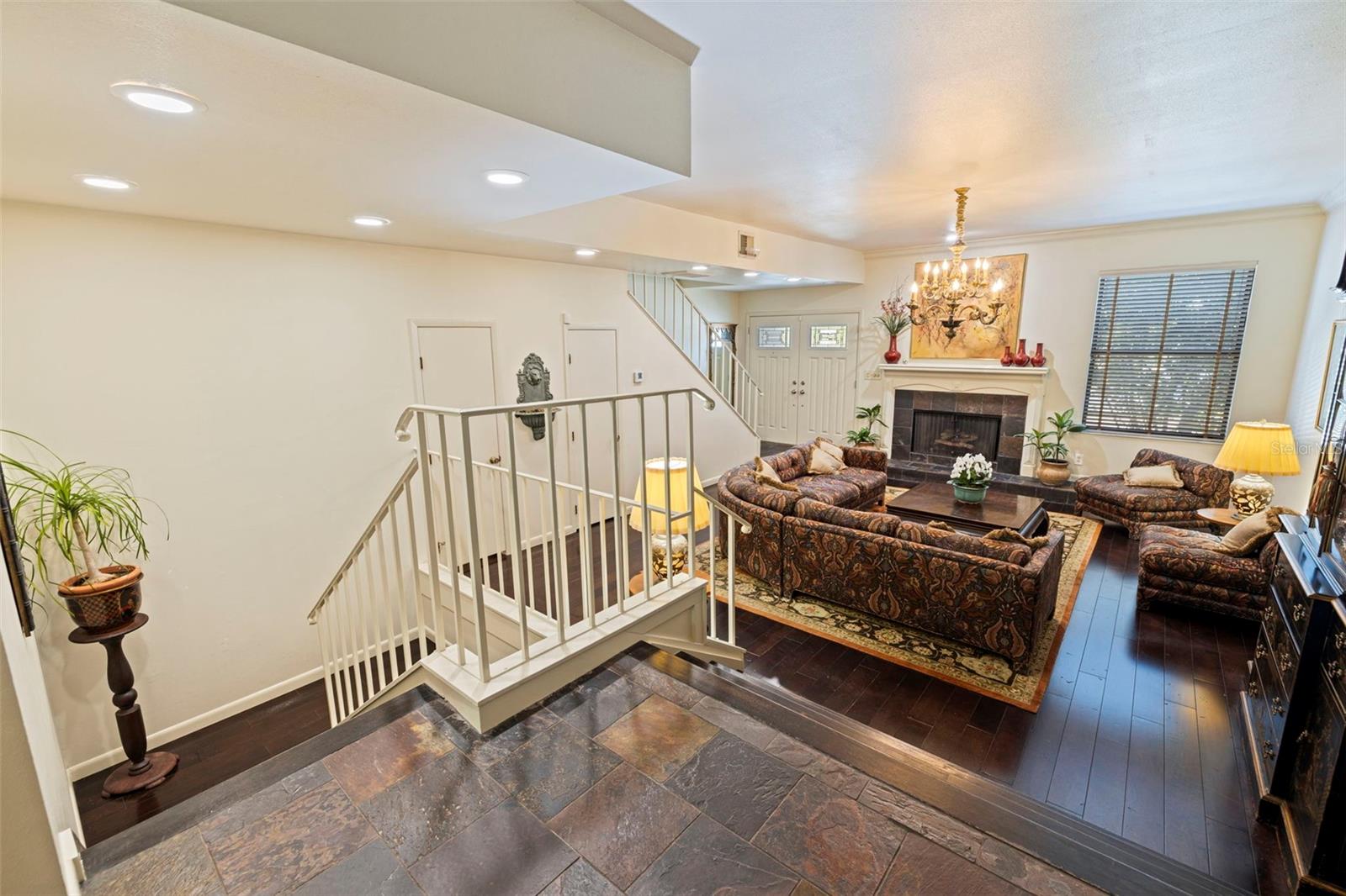 DAVIS ISLANDS PB10 PG52 TO 57 - Residential